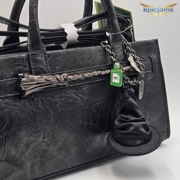 Wicked Elphaba Broomstick Crinkle Texture Black Crossbody Handbag Purse New - Picture 6 of 6